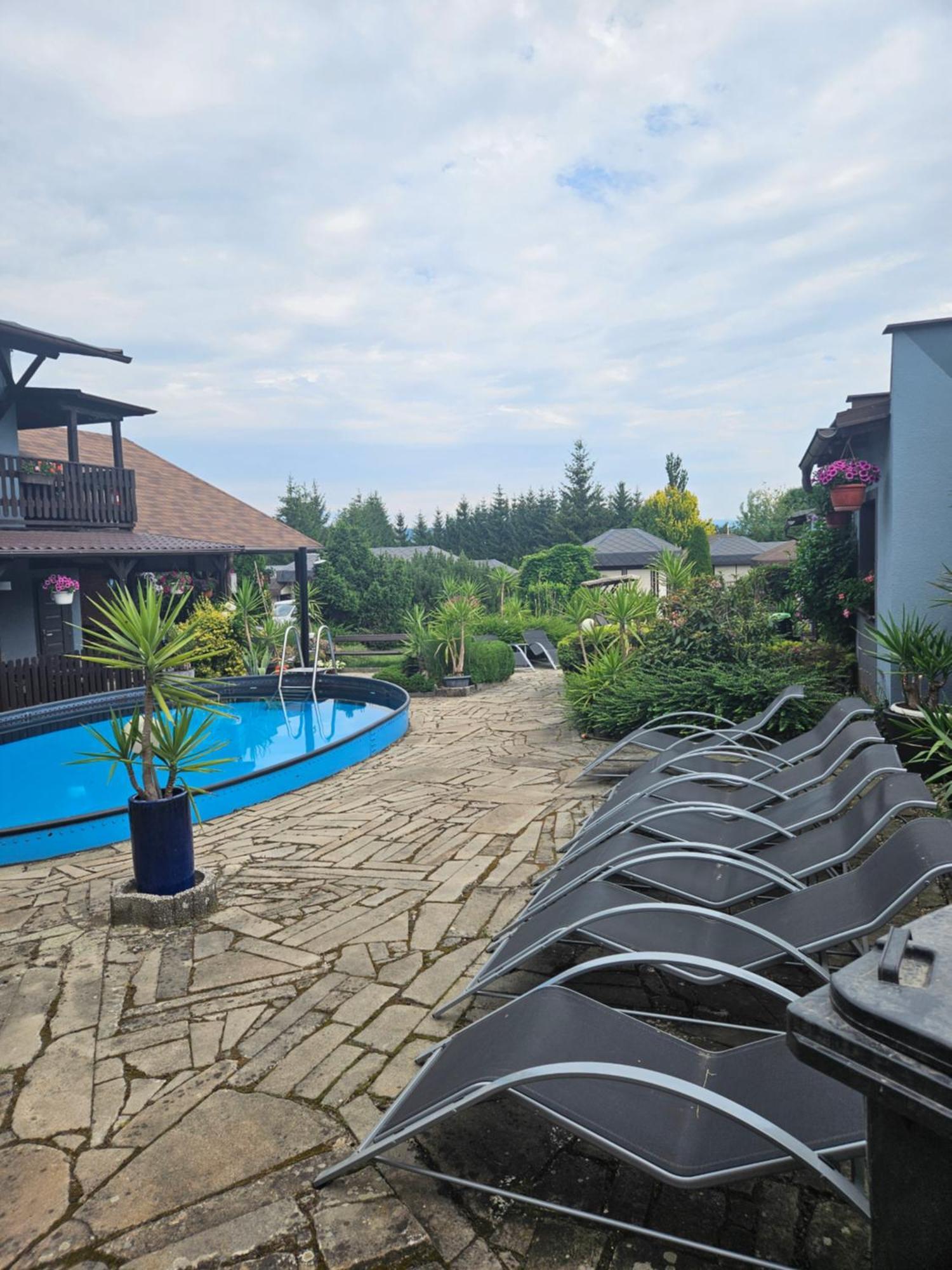Areál Pauli Hotel Česká Skalice Exterior foto